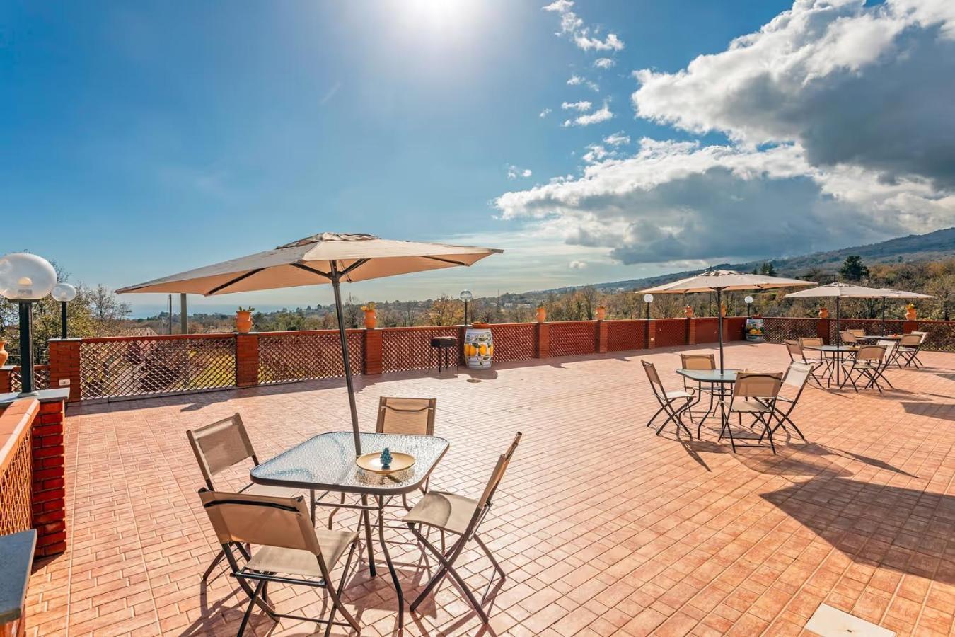 Apartamento Camia Etna House Piedimonte Etneo Exterior foto