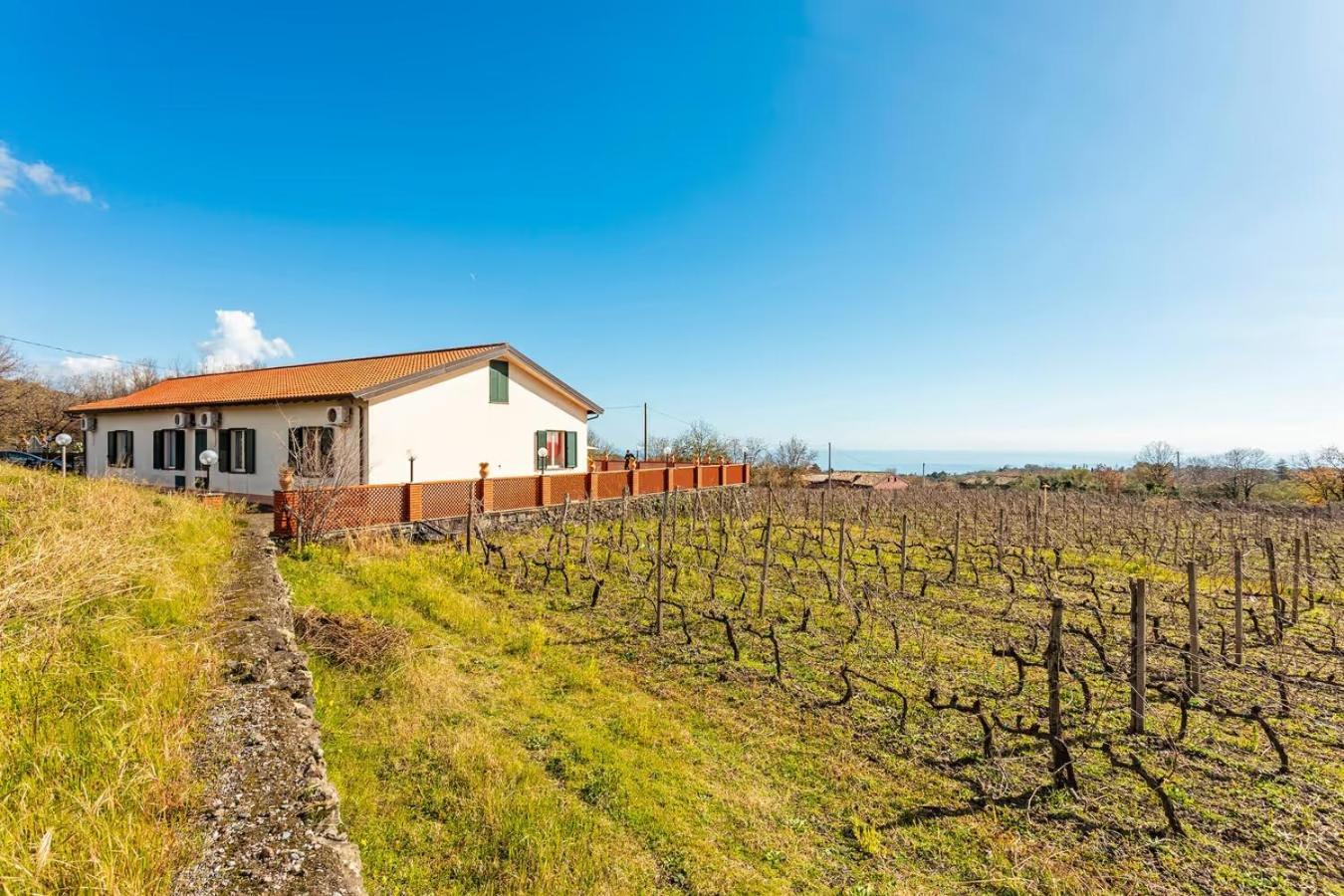 Apartamento Camia Etna House Piedimonte Etneo Exterior foto