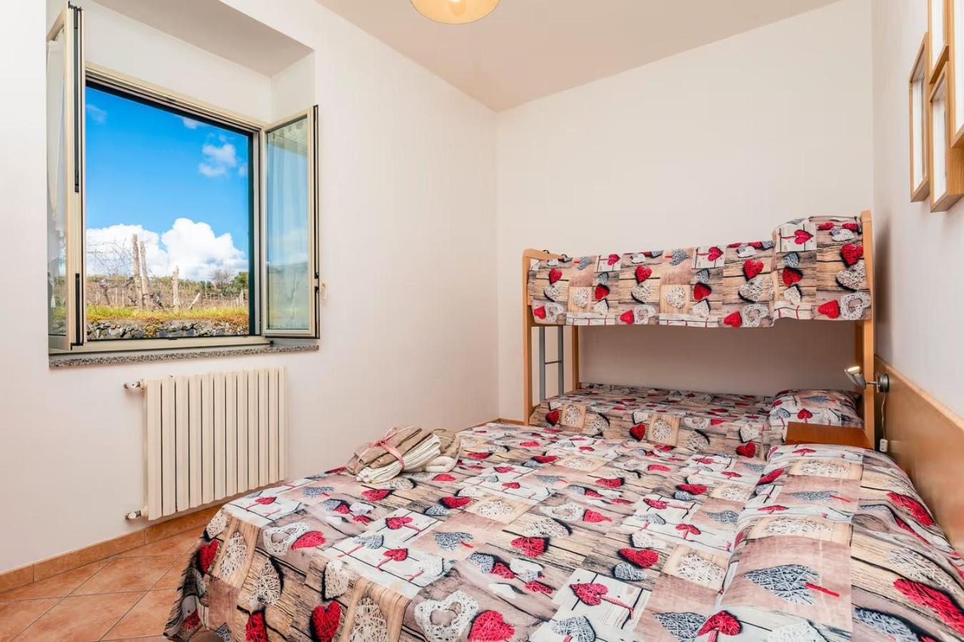 Apartamento Camia Etna House Piedimonte Etneo Exterior foto
